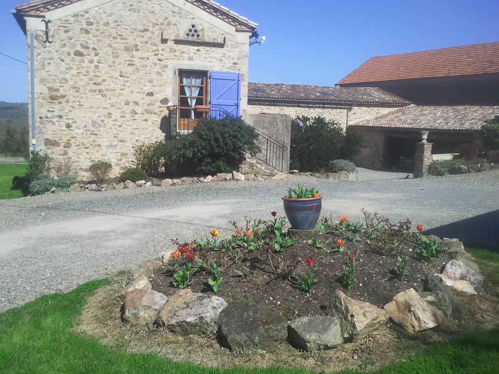 Gites & Chambres D'Hotes Peyrecout Laparrouquial Exterior photo